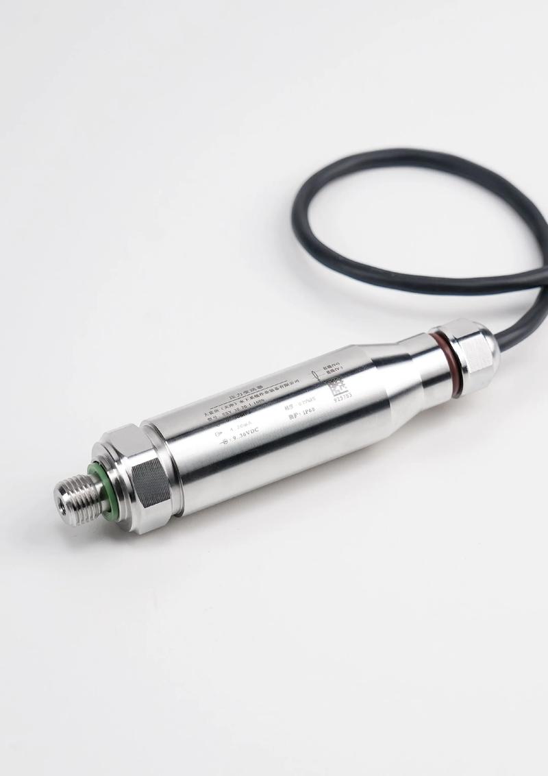 温度变送器：工业生产中的智能守护者